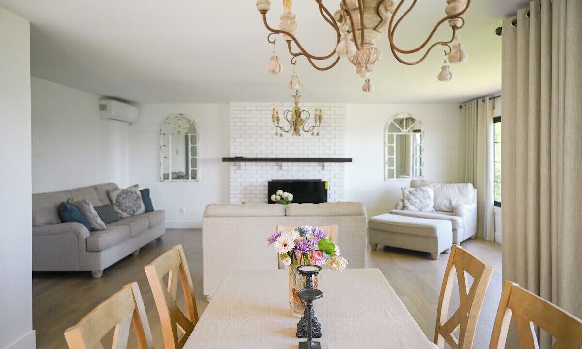 Photo of Livingroom in Regional District of Nanaimo
