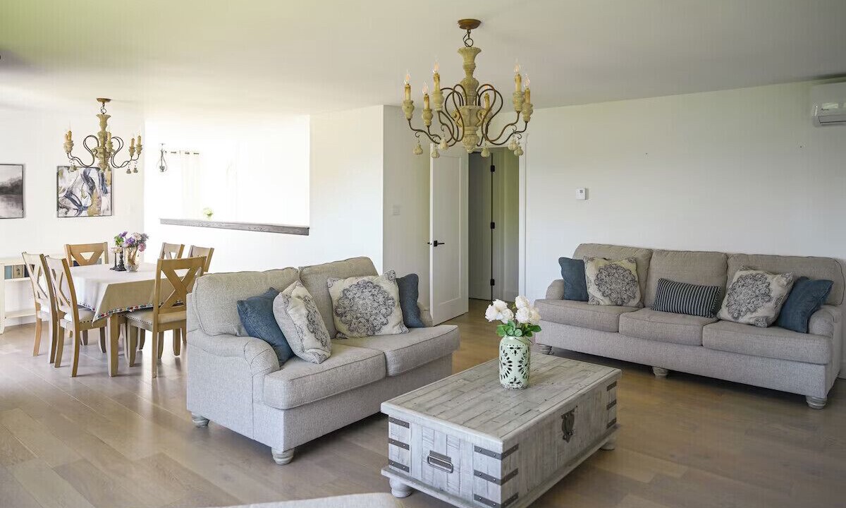 Photo of Livingroom in Regional District of Nanaimo