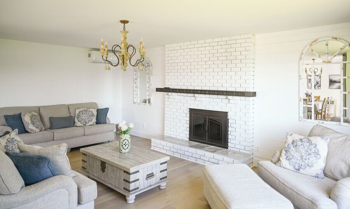 Photo of Livingroom in Regional District of Nanaimo