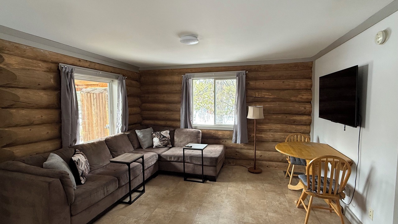 Photo of Livingroom in Stikine Region