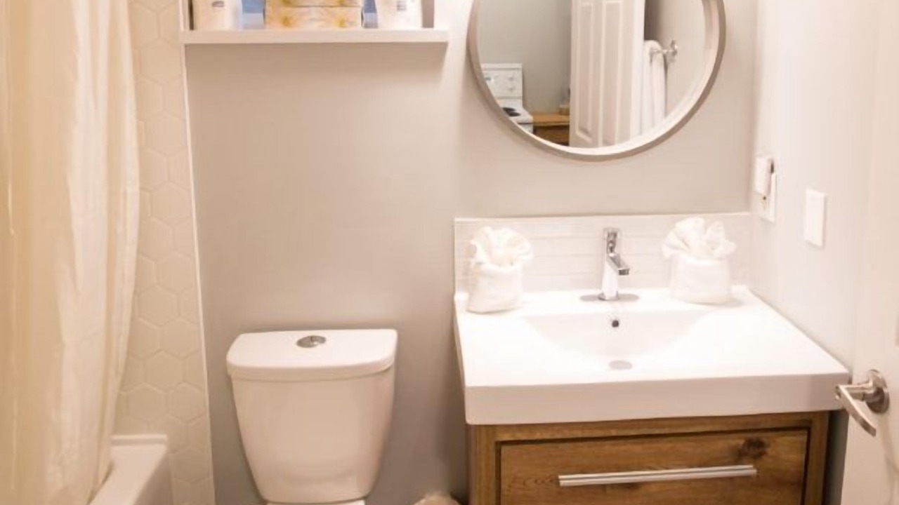 Photo of Bathroom in Ucluelet