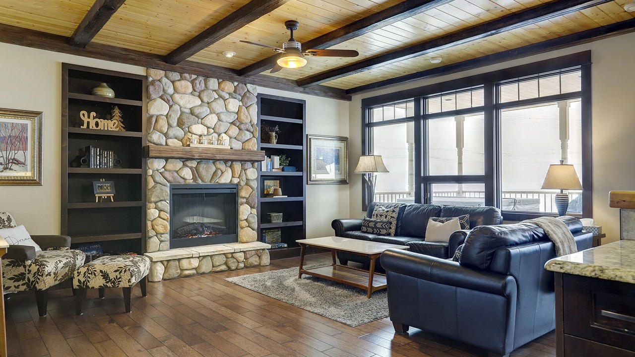 Photo of Livingroom in Silver Star Mountain