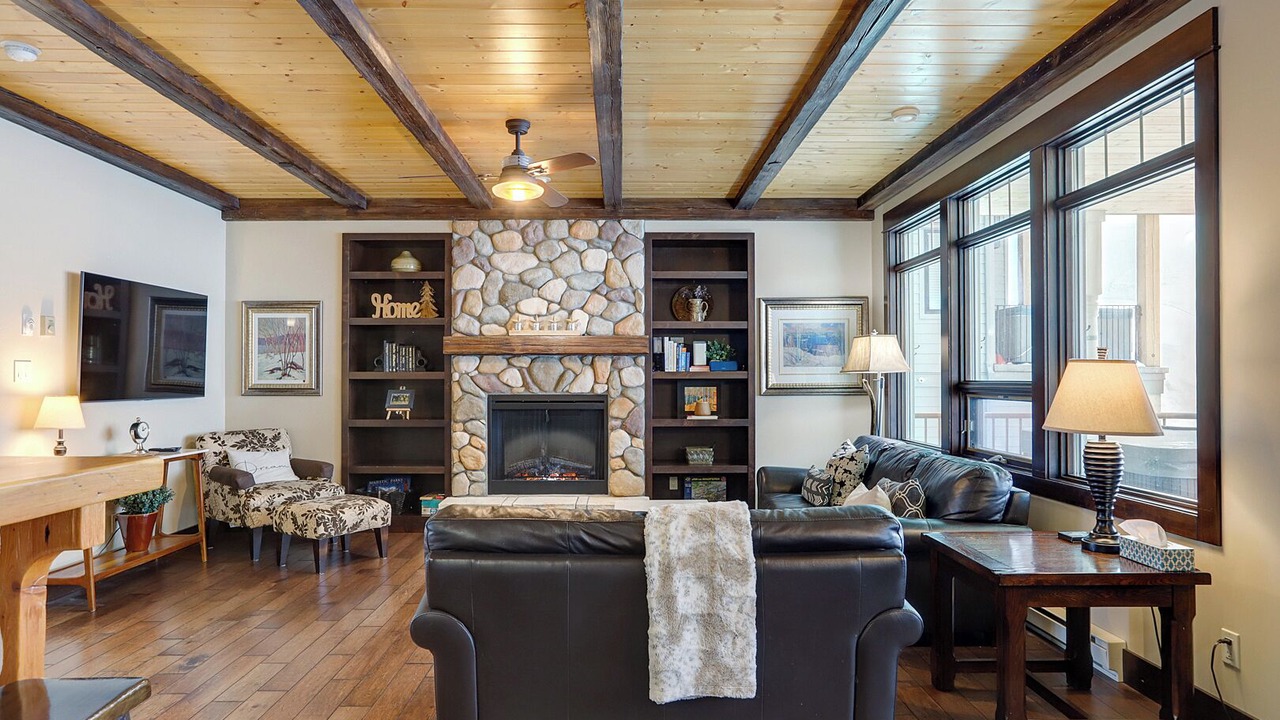 Photo of Livingroom in Silver Star Mountain