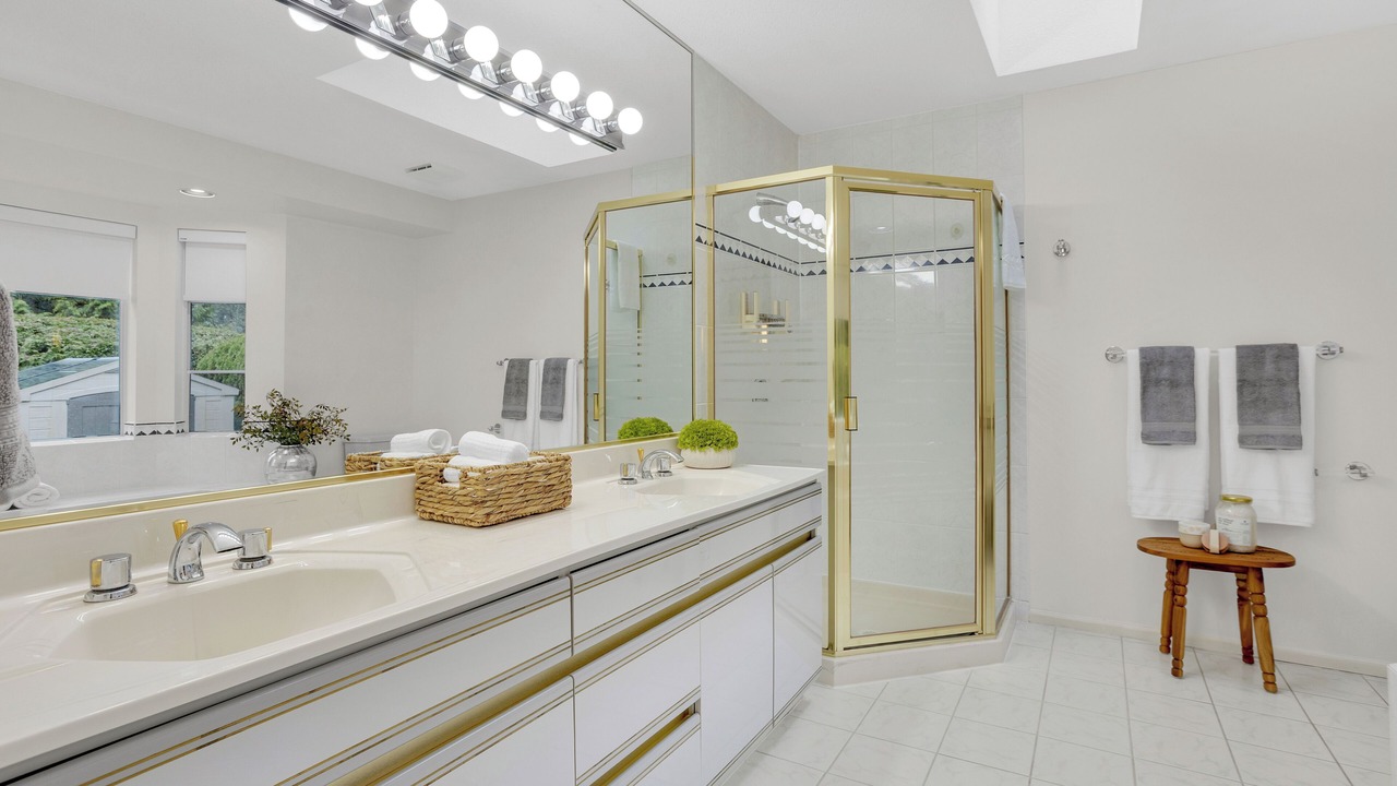 Photo of Bathroom in Delta