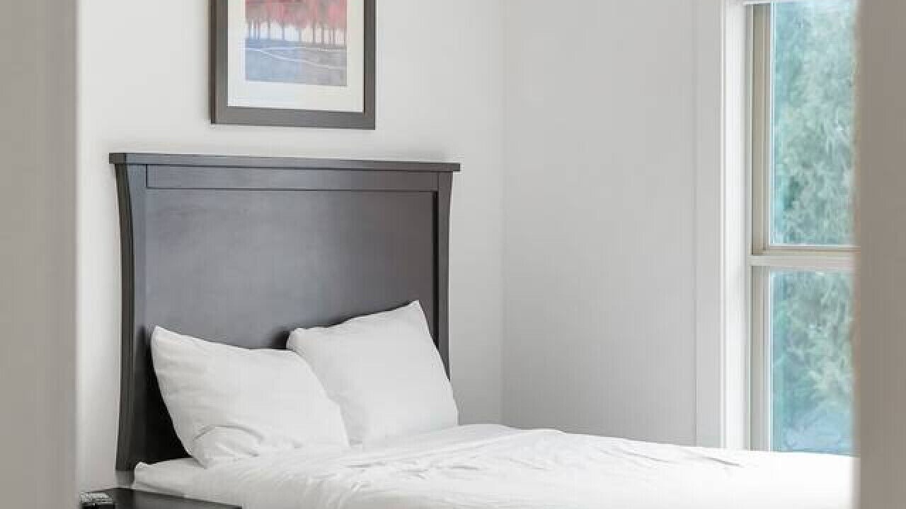 Photo of Bedroom in Harrison Hot Springs