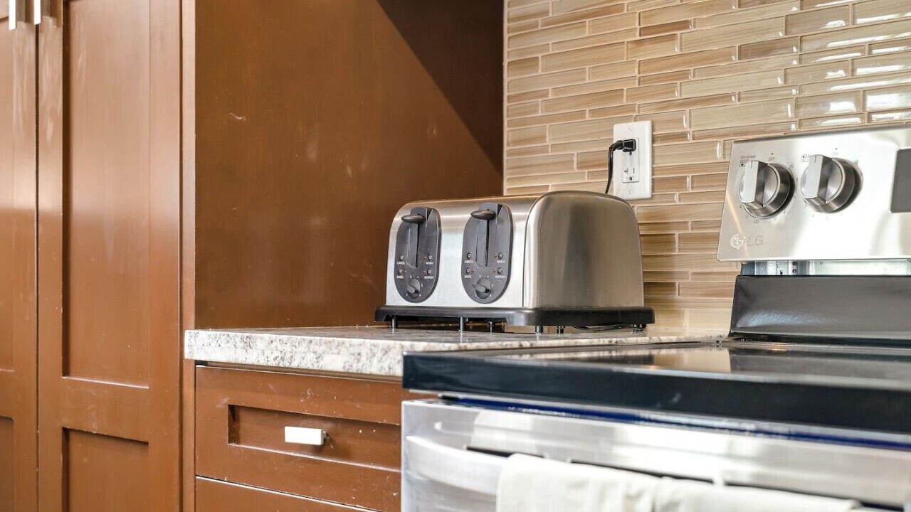 Photo of Kitchen in Harrison Hot Springs