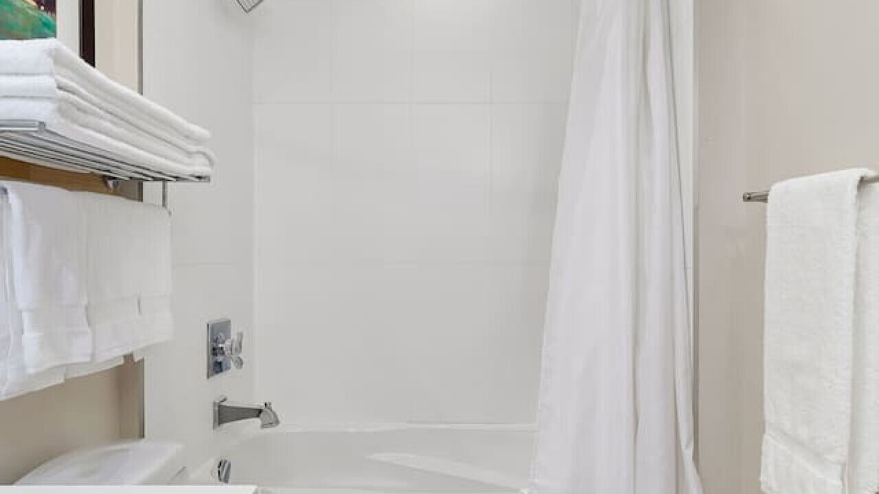 Photo of Bathroom in Harrison Hot Springs