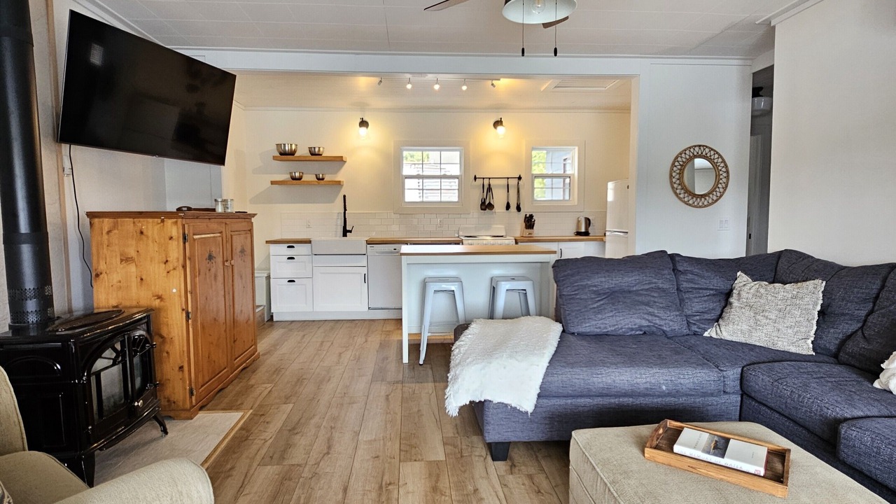 Photo of Livingroom in Tobermory