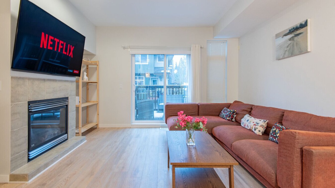 Photo of Livingroom in Port Moody