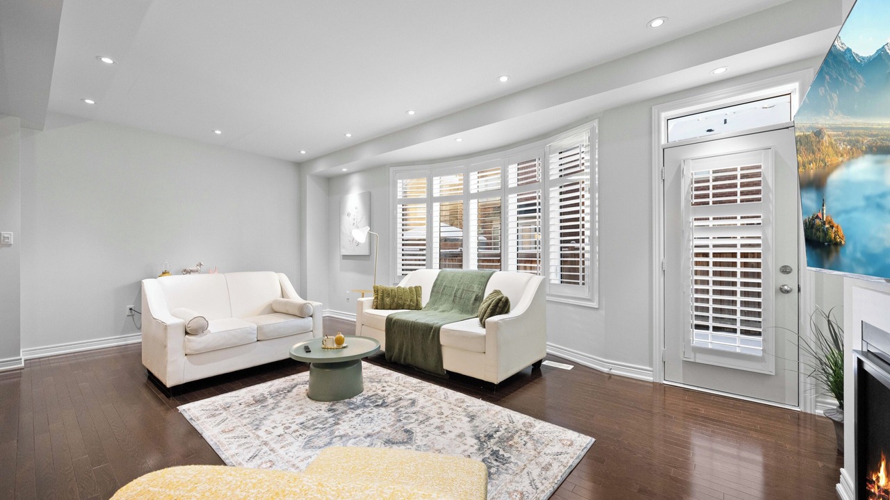 Photo of Livingroom in Brampton