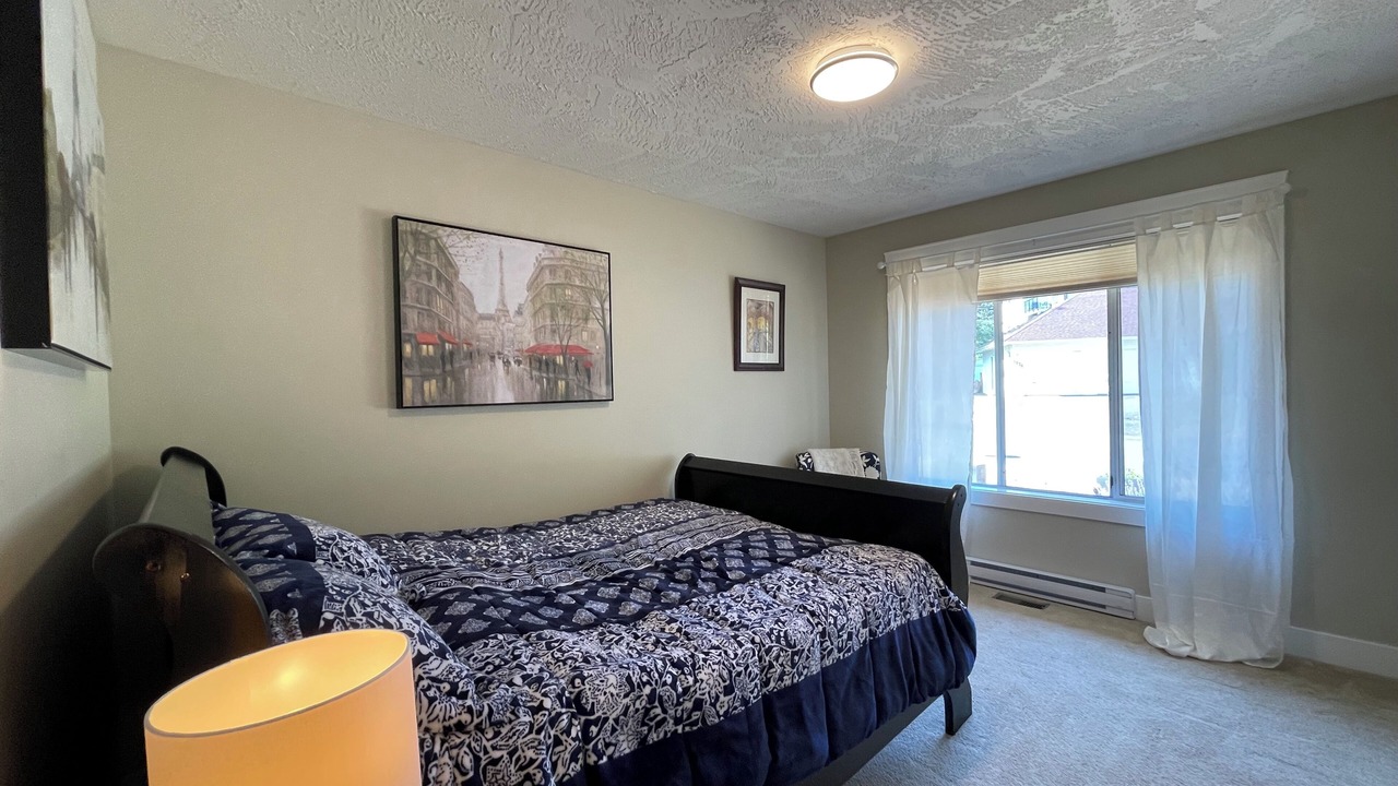 Photo of Bedroom in Saanich West