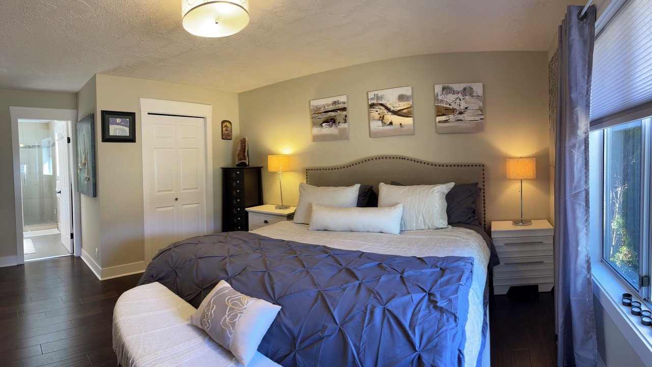 Photo of Bedroom in Saanich West