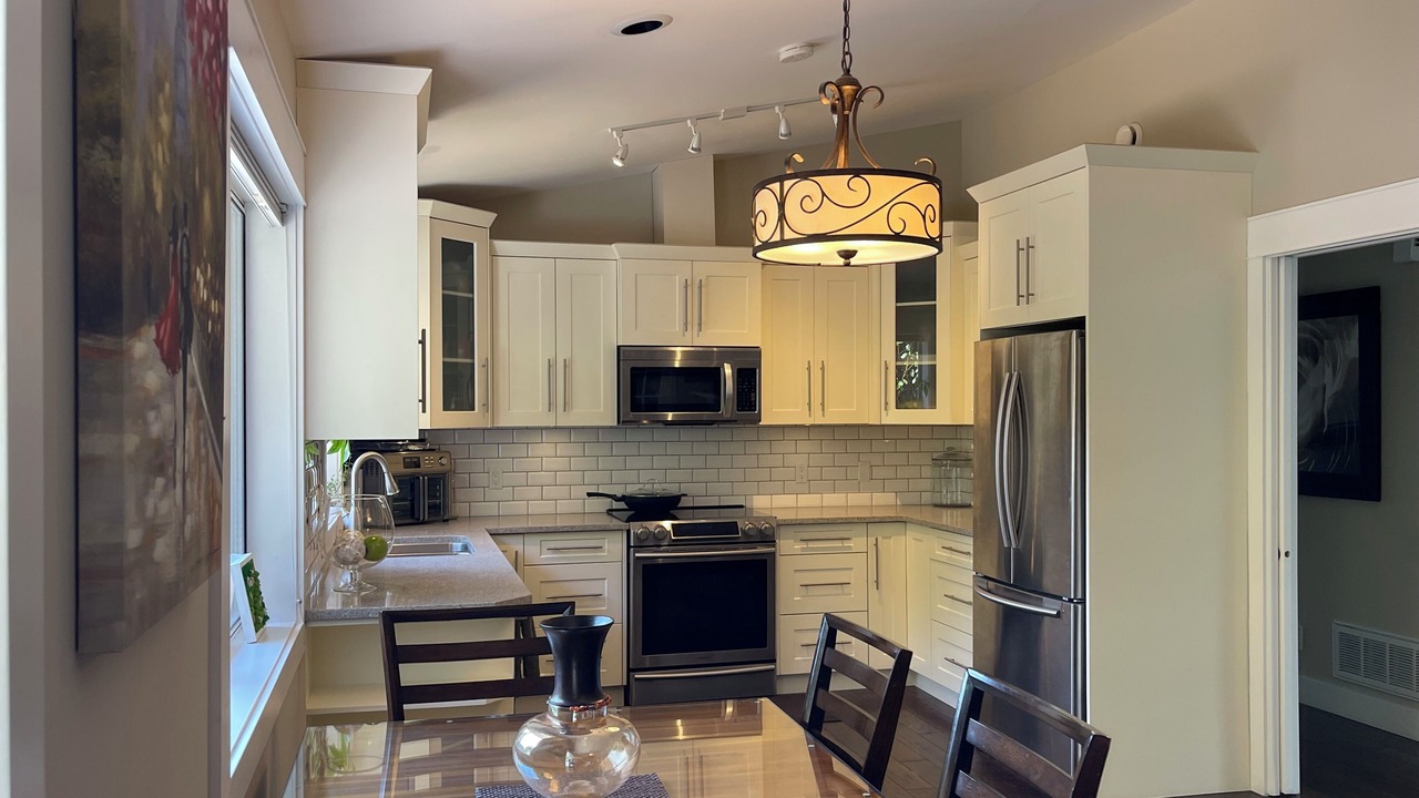 Photo of Kitchen in Saanich West