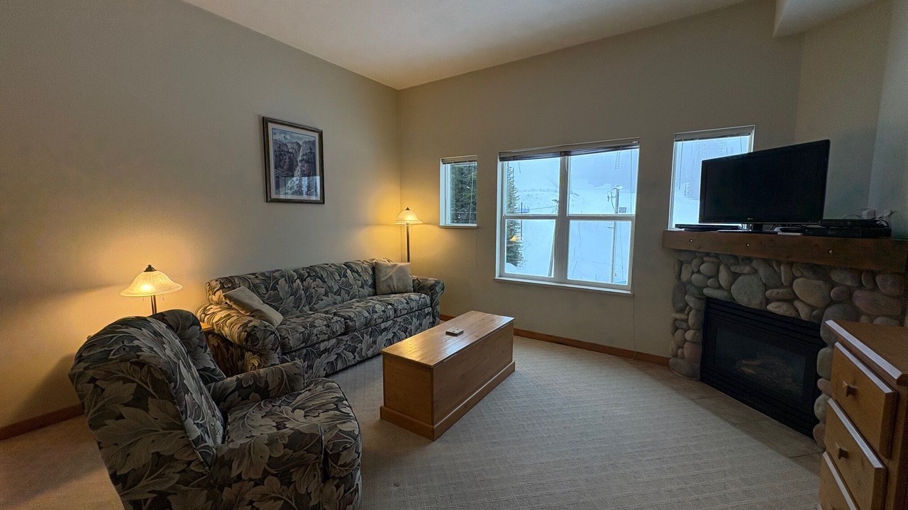Photo of Bedroom in Silver Star Mountain