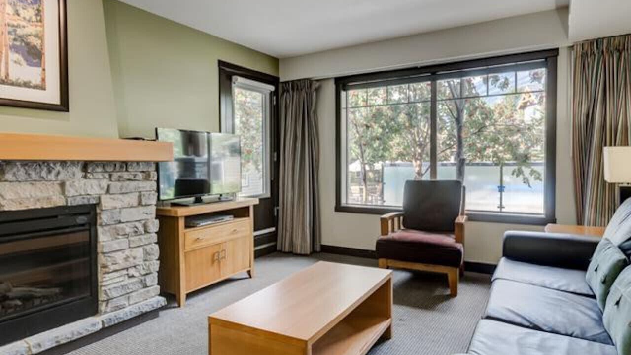 Photo of Livingroom in Dead Man's Flats