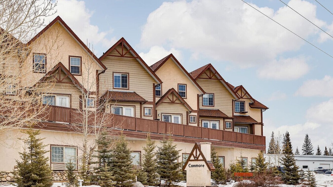 Photo of Outdoor in Cougar Creek