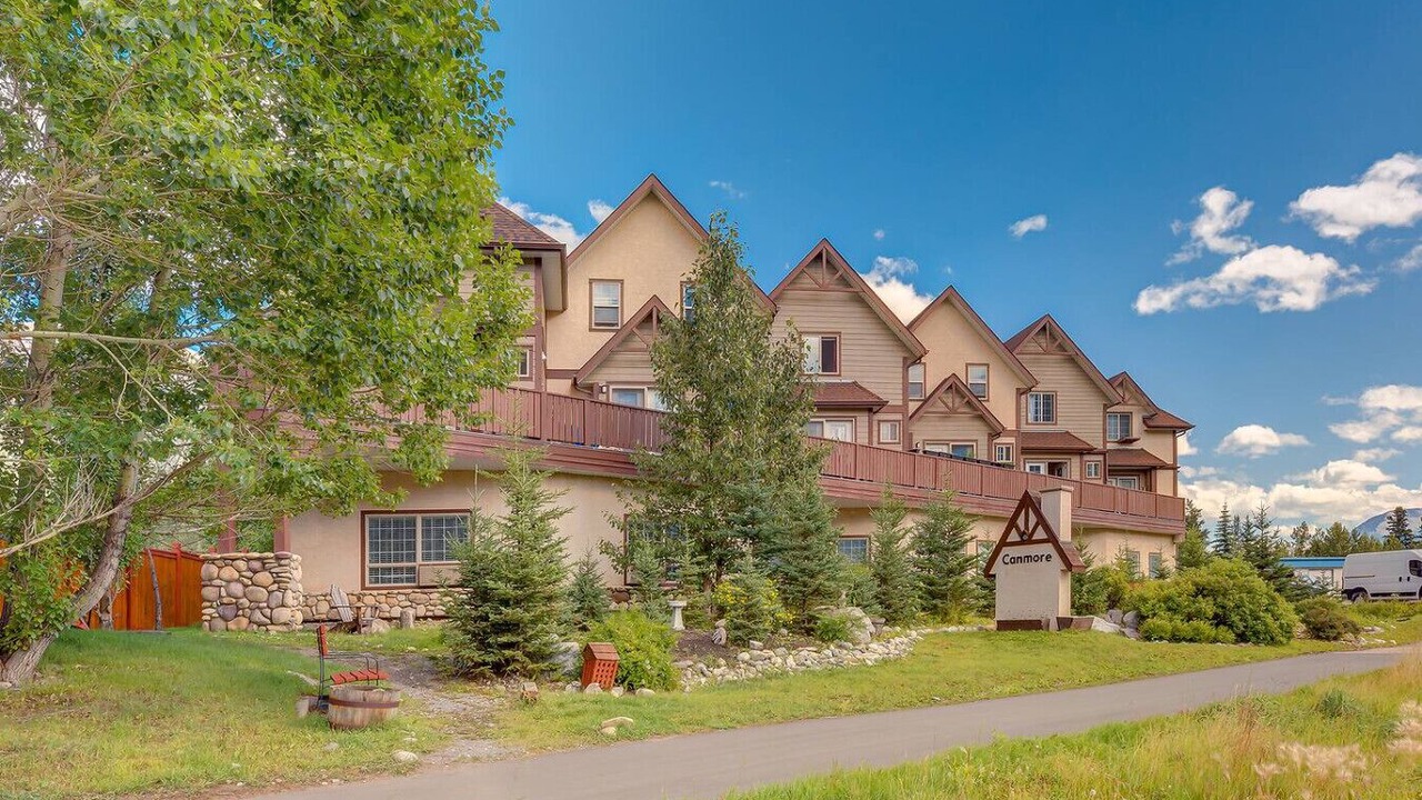 Photo of Outdoor in Cougar Creek