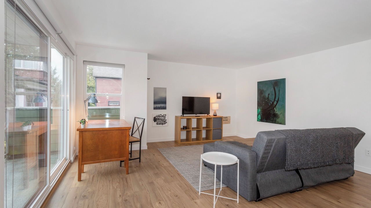 Photo of Livingroom in Mount Pleasant
