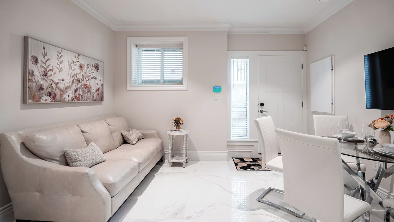 Photo of Livingroom in Burnaby