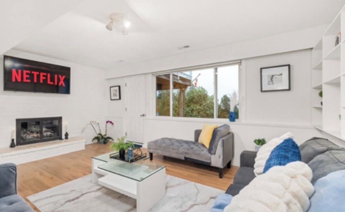 Photo of Livingroom in West Vancouver