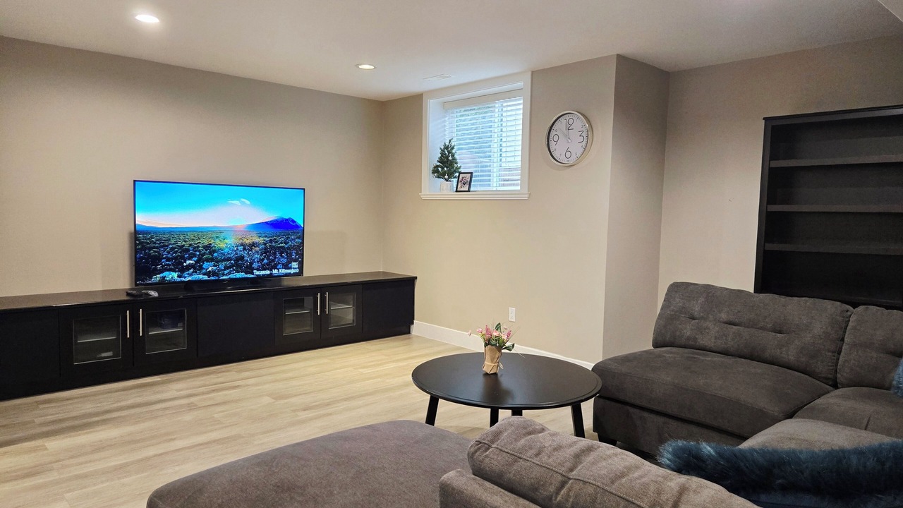Photo of Livingroom in Surrey