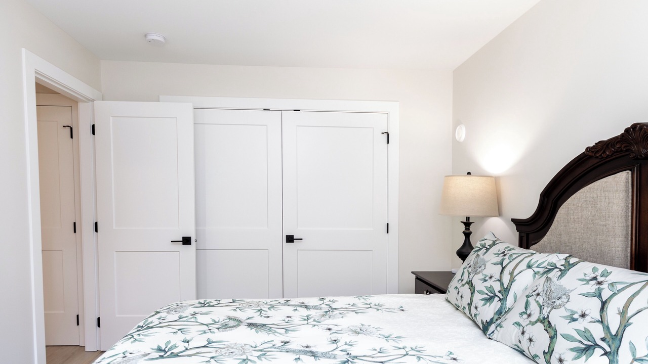 Photo of Bedroom in Colwood