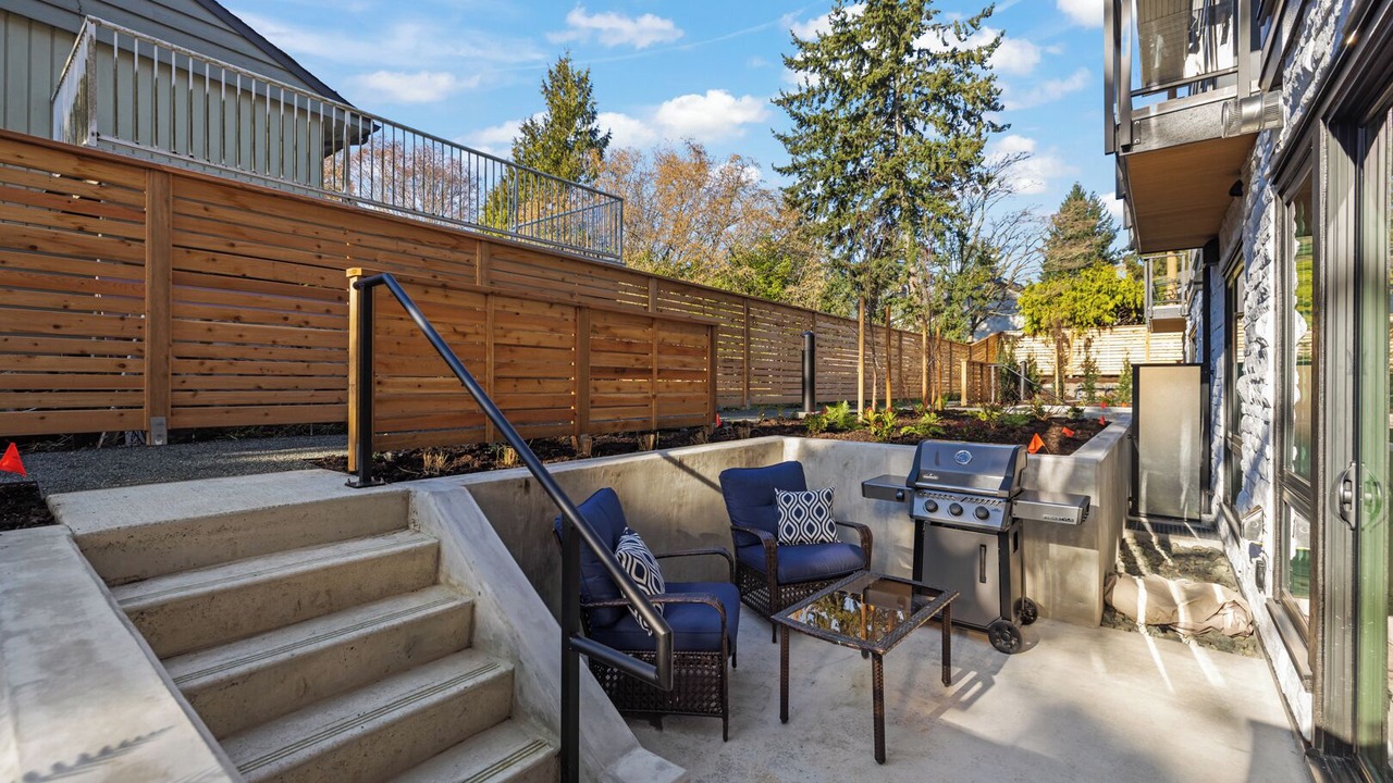 Photo of Patio Balcony in Cordova Bay
