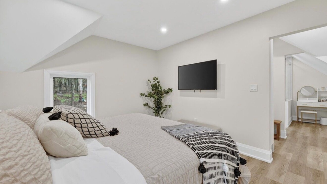 Photo of Bedroom in Oro-Medonte