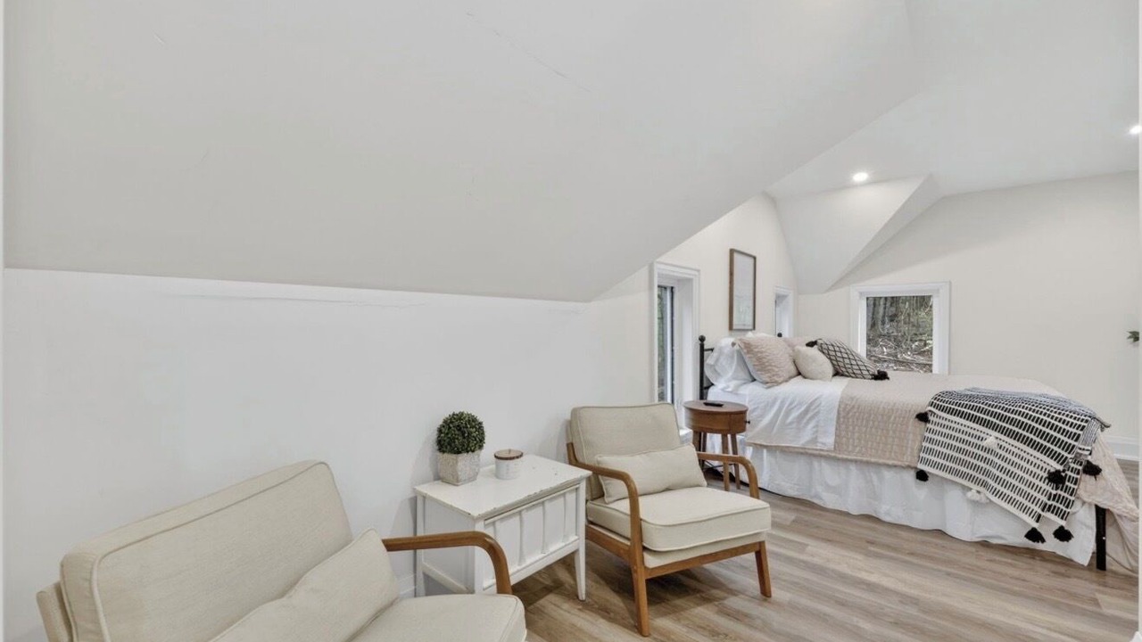 Photo of Bedroom in Oro-Medonte