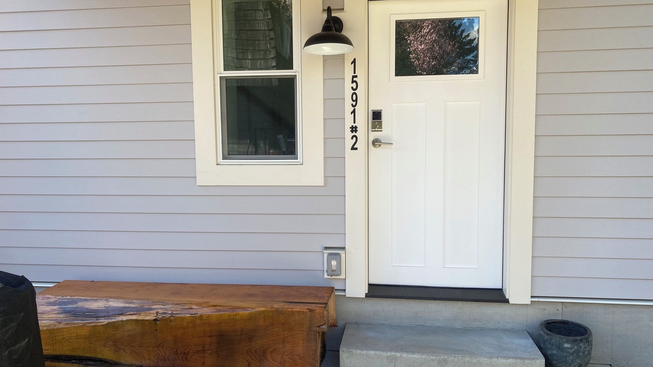 Photo of Outdoor in Hollyburn