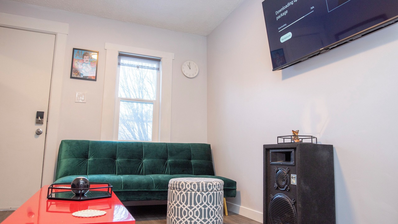 Photo of Livingroom in Marda Loop