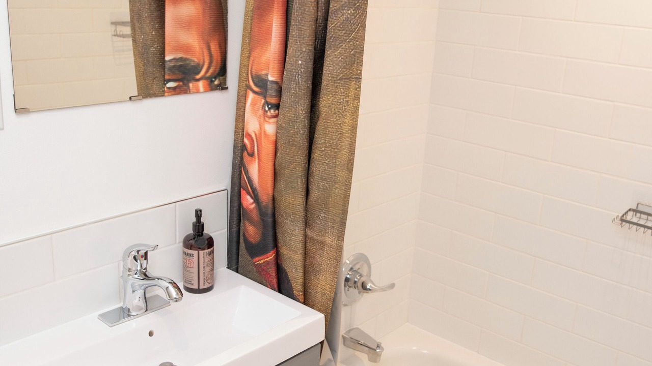 Photo of Bathroom in Marda Loop