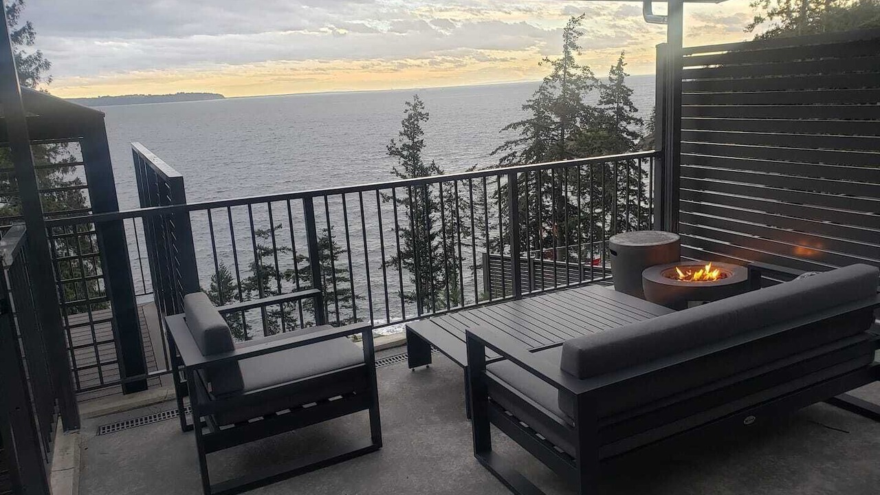 Photo of Patio Balcony in Bowen Island