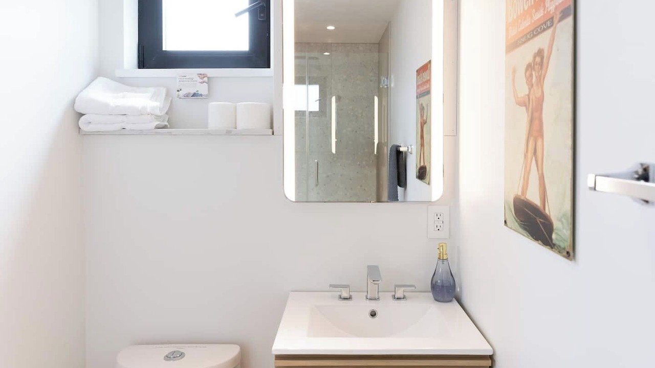 Photo of Bathroom in Bowen Island