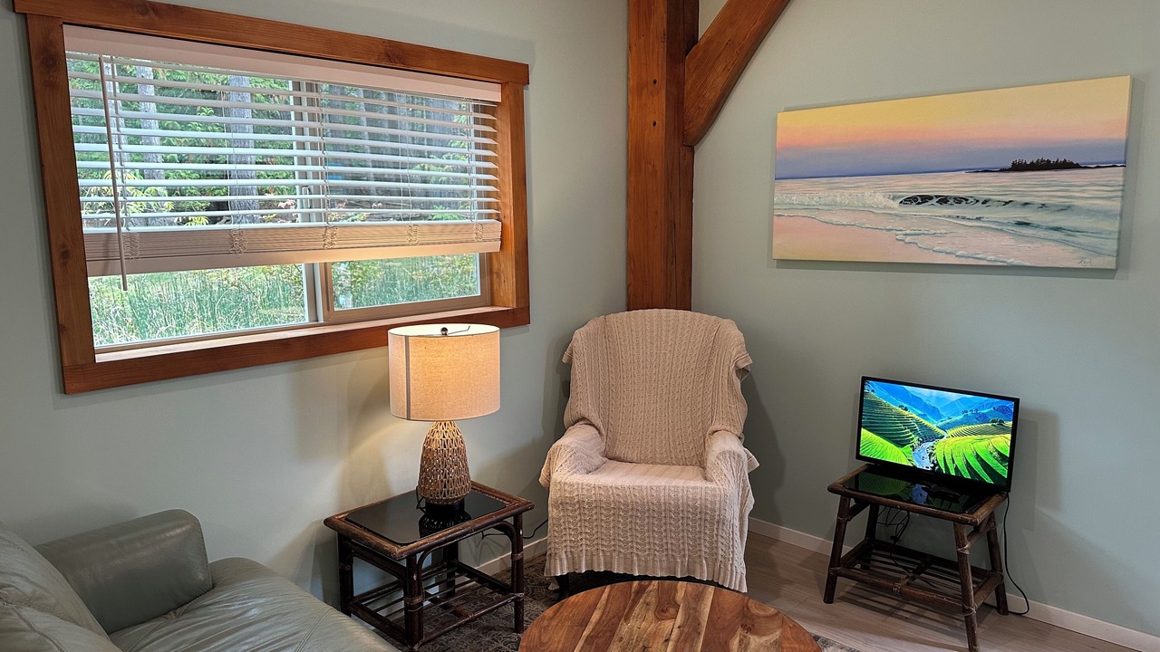 Photo of Livingroom in Denman Island