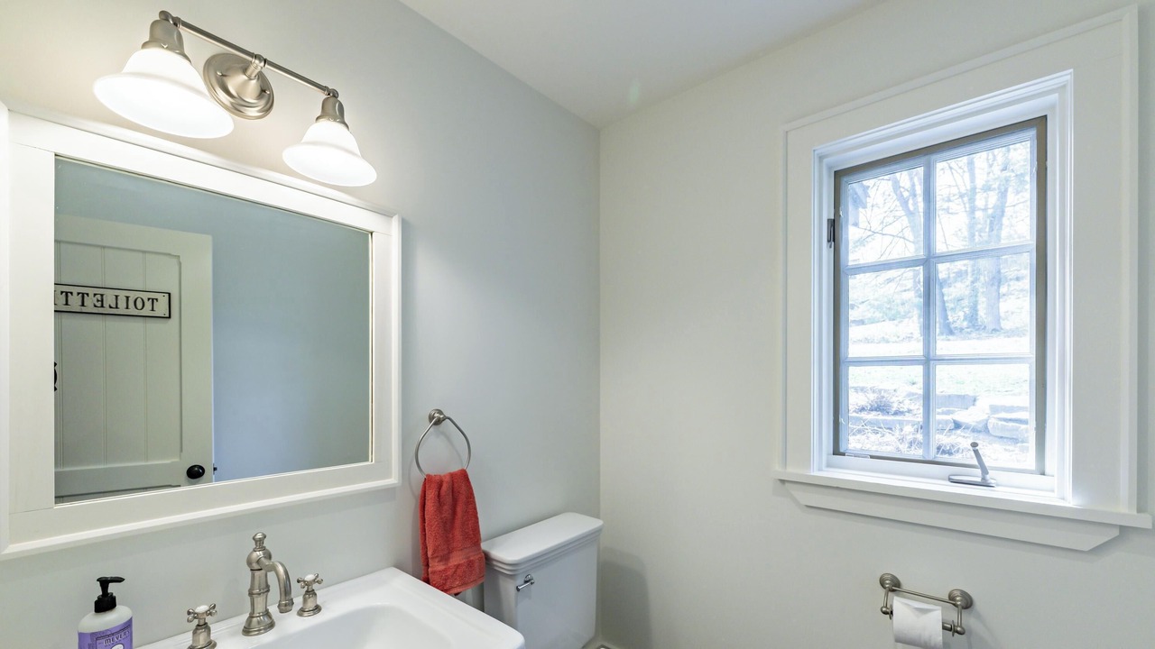 Photo of Bedroom in Muskoka Lakes