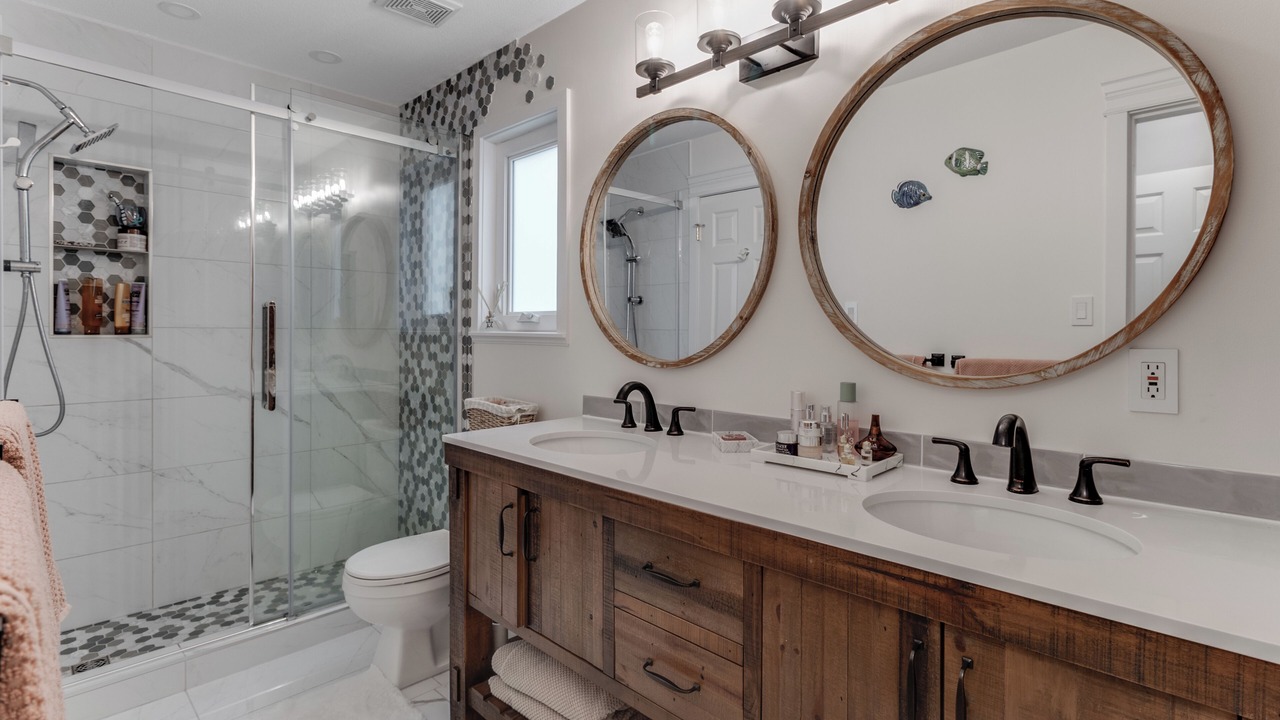 Photo of Bathroom in Grandview-Woodland