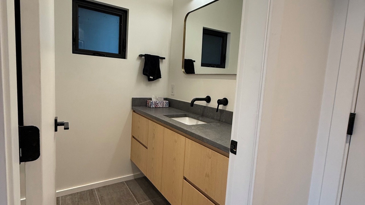 Photo of Bathroom in Mayne Island