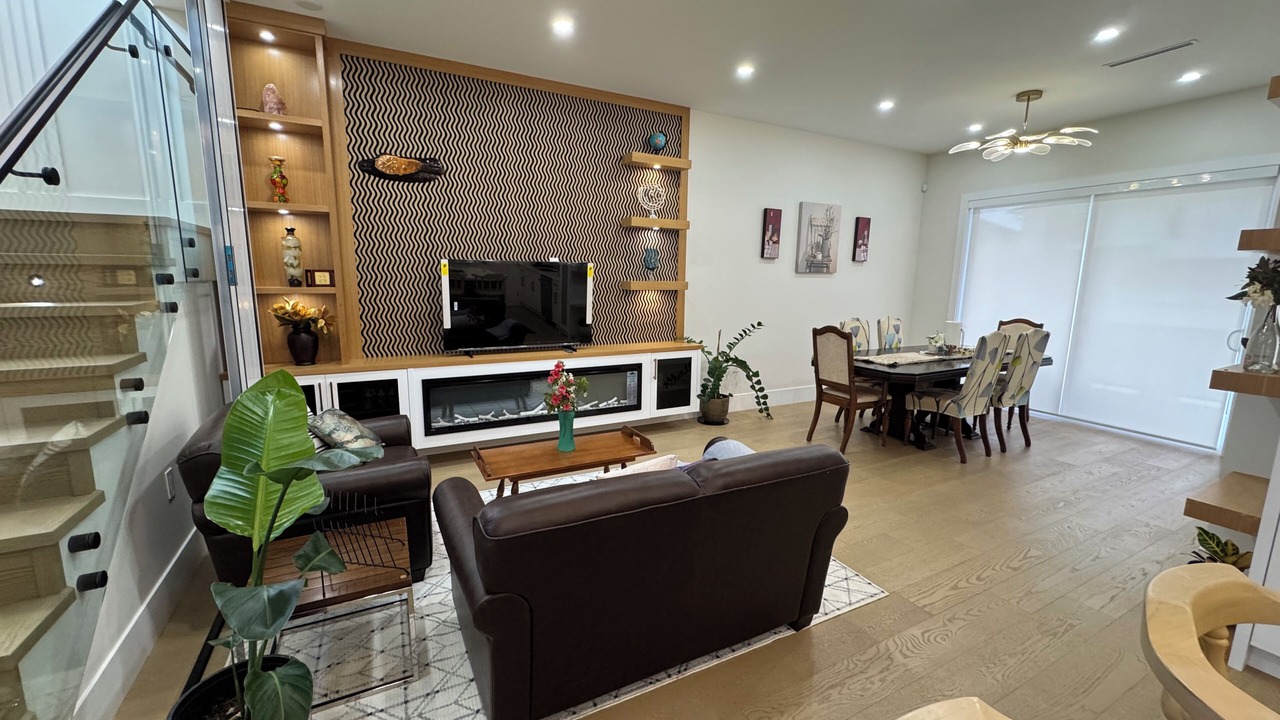 Photo of Livingroom in Surrey
