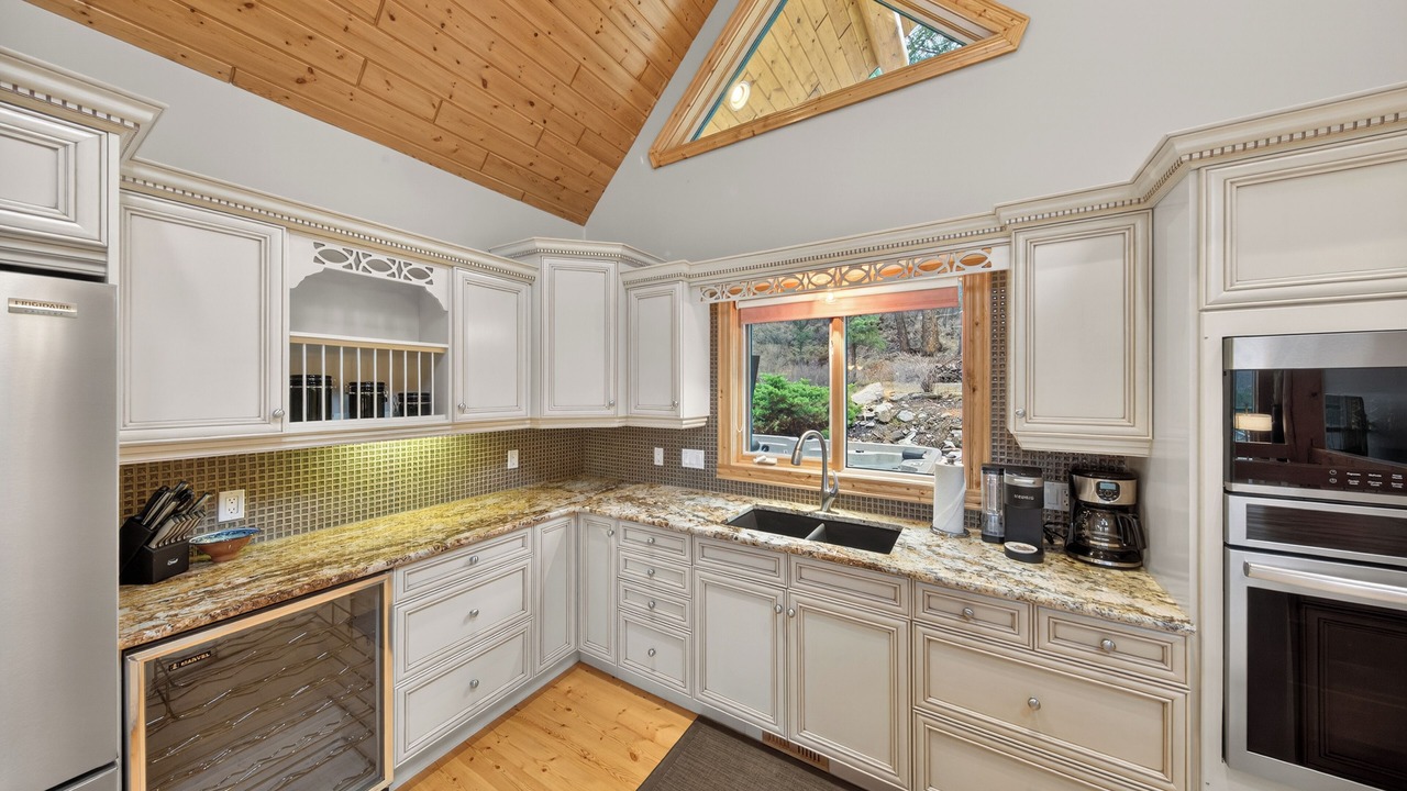 Photo of Kitchen in East Kootenay