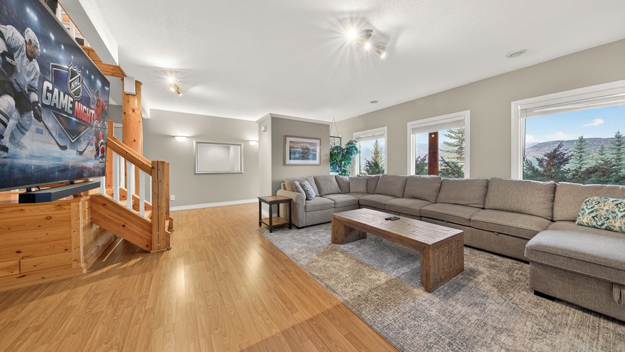 Photo of Livingroom in East Kootenay