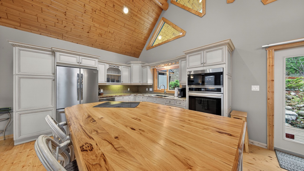 Photo of Kitchen in East Kootenay