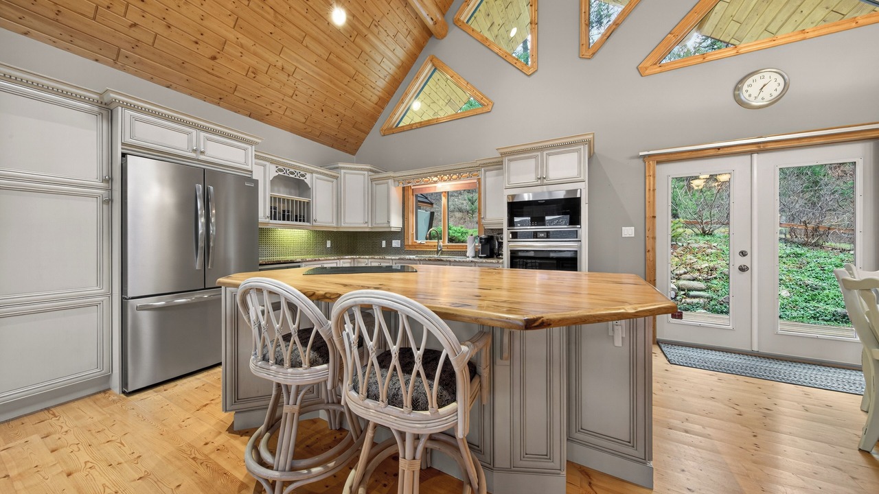 Photo of Kitchen in East Kootenay