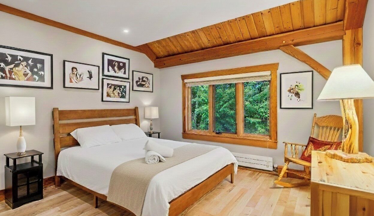 Photo of Bedroom in Bragg Creek