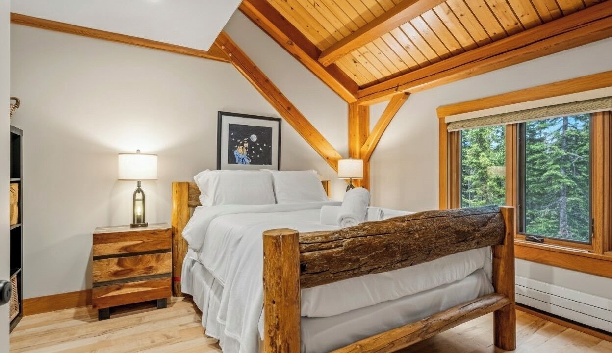 Photo of Bedroom in Bragg Creek