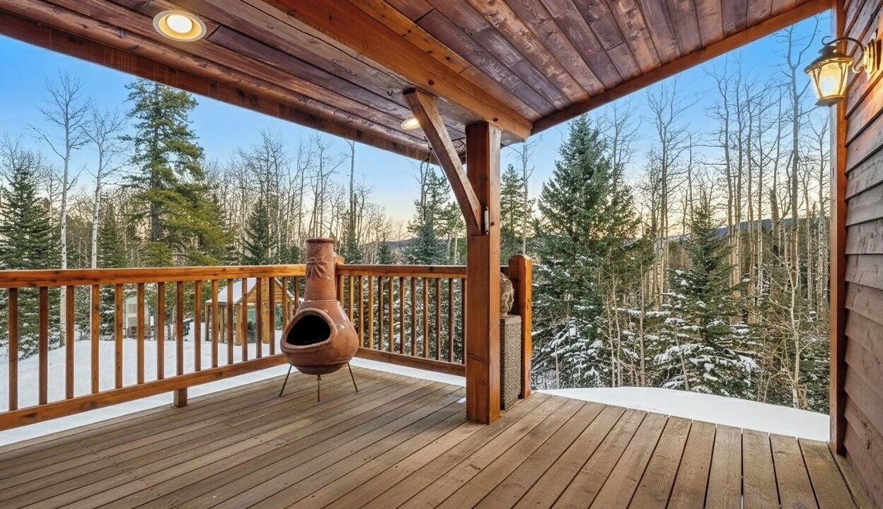 Photo of Patio Balcony in Bragg Creek