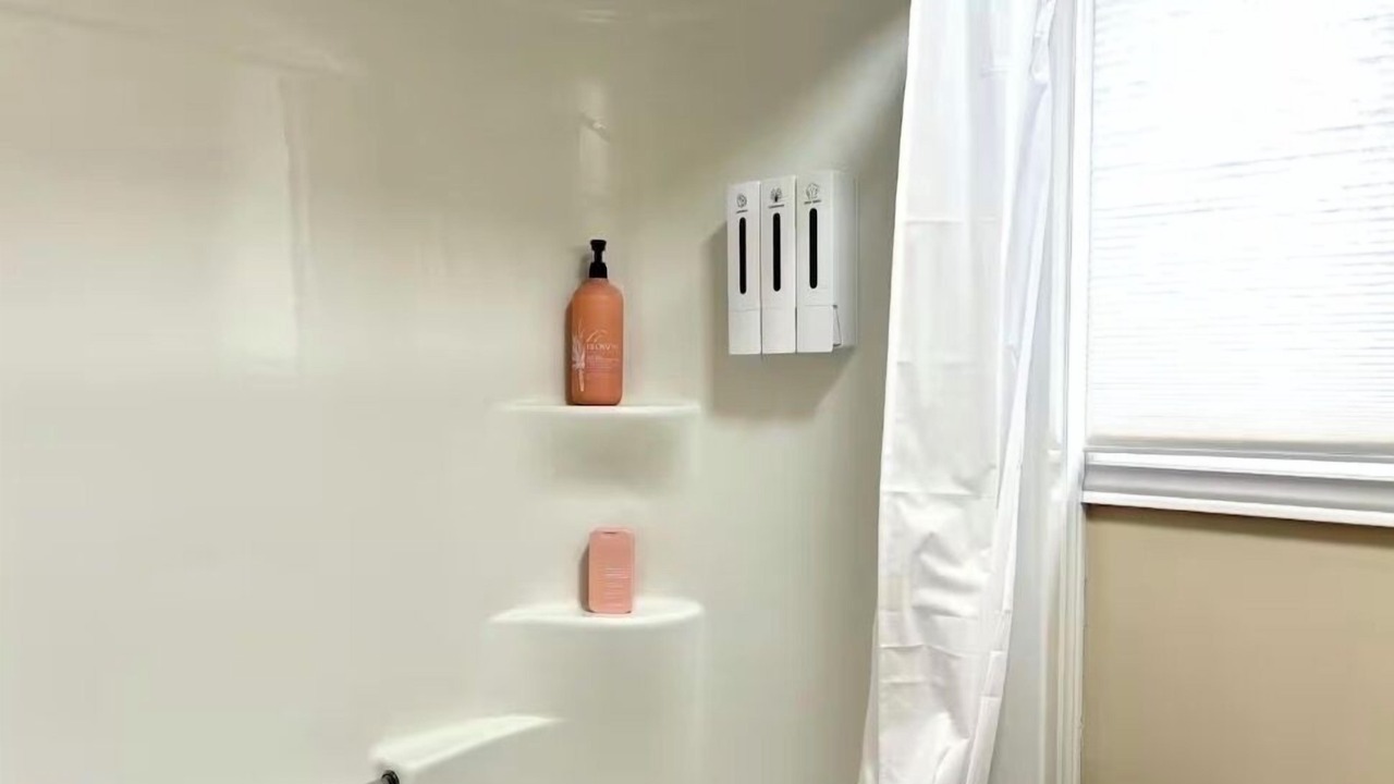 Photo of Bathroom in Niagara Falls