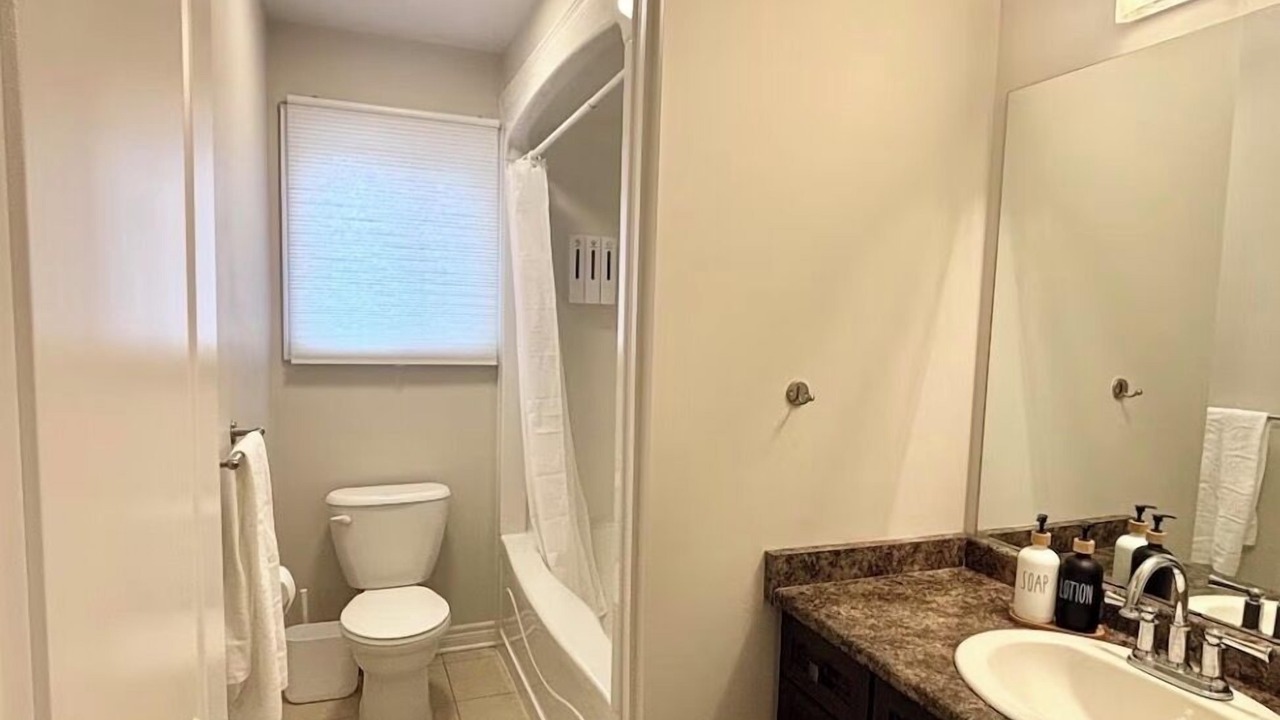 Photo of Bathroom in Niagara Falls