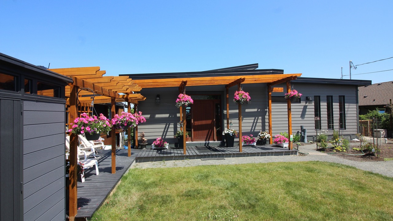 Photo of Patio Balcony in Chemainus