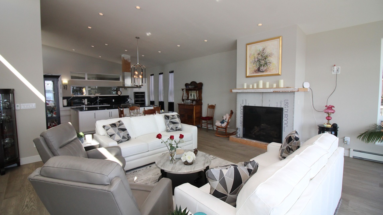 Photo of Livingroom in Chemainus
